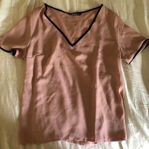 V-Neck Contrast Binding Top SHEIN